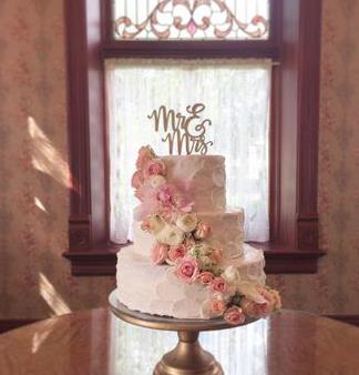 2 Tier White and Gold – French Village Bakery